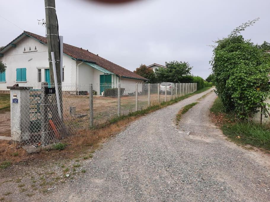 Charmant T2, Cl 3 Etoiles, 4 Lits, 4 Personnes Et 1Enfant, Parking Et Terrasse Saint-Sever  Экстерьер фото